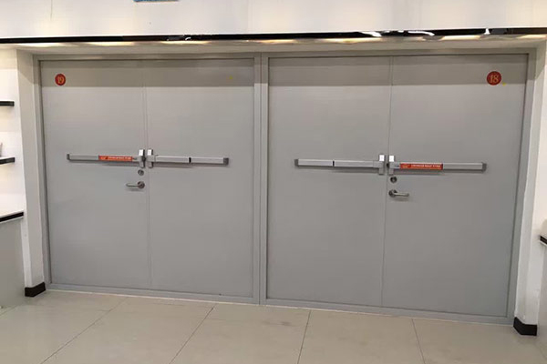 濟(jì)南鋼質(zhì)防火門的功能與其他防火門類產(chǎn)品相比有哪些特殊性，你了解嗎？